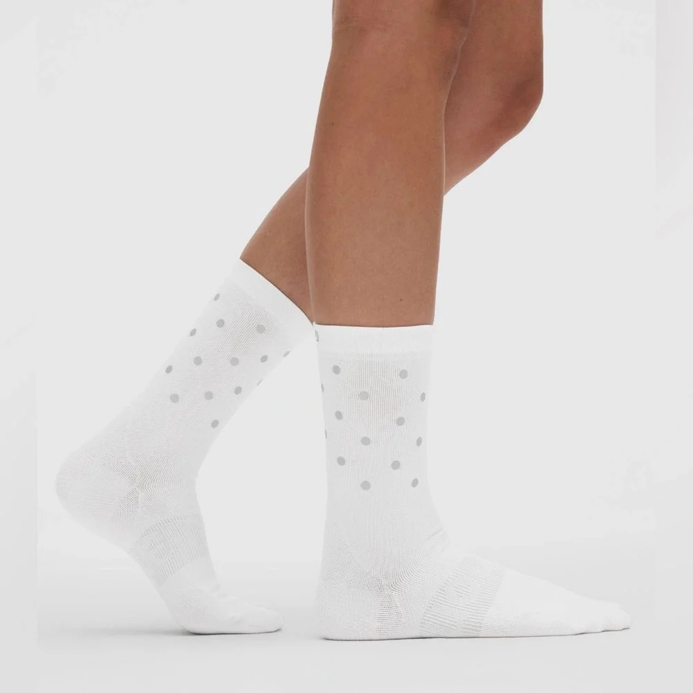Lululemon NWT Power Stride White Casual Crew Socks with Polka Dots Reflective M